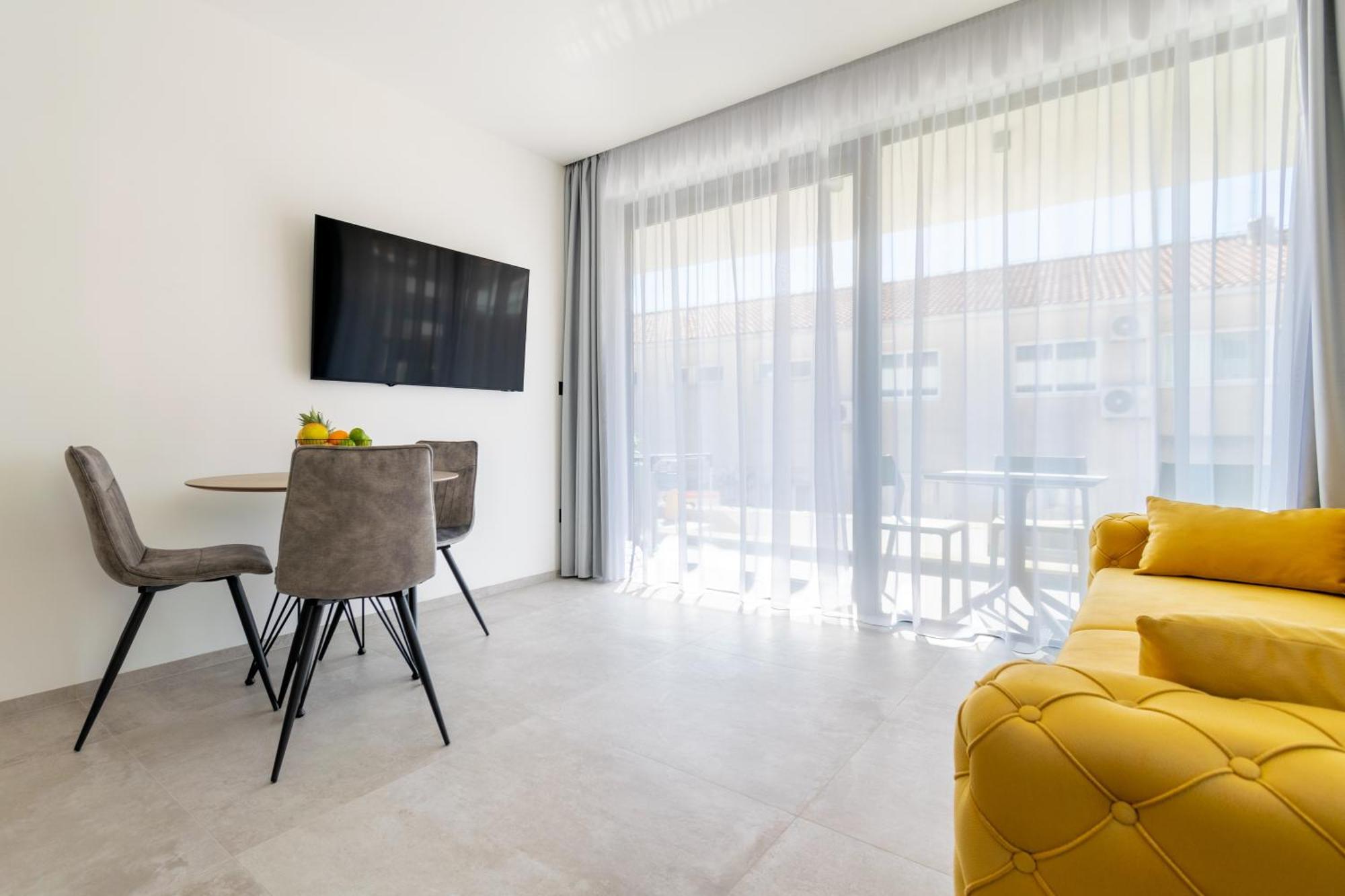 Apartmani Pino 1 Baška Voda Exterior foto